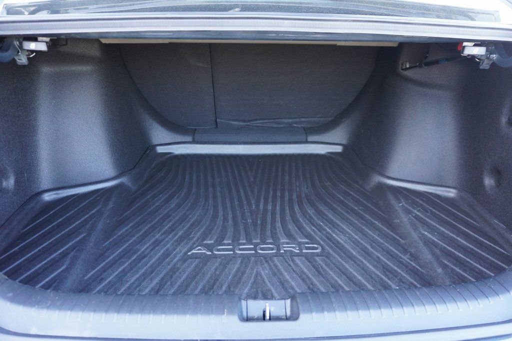 Used 2024 Honda Accord EX image 27