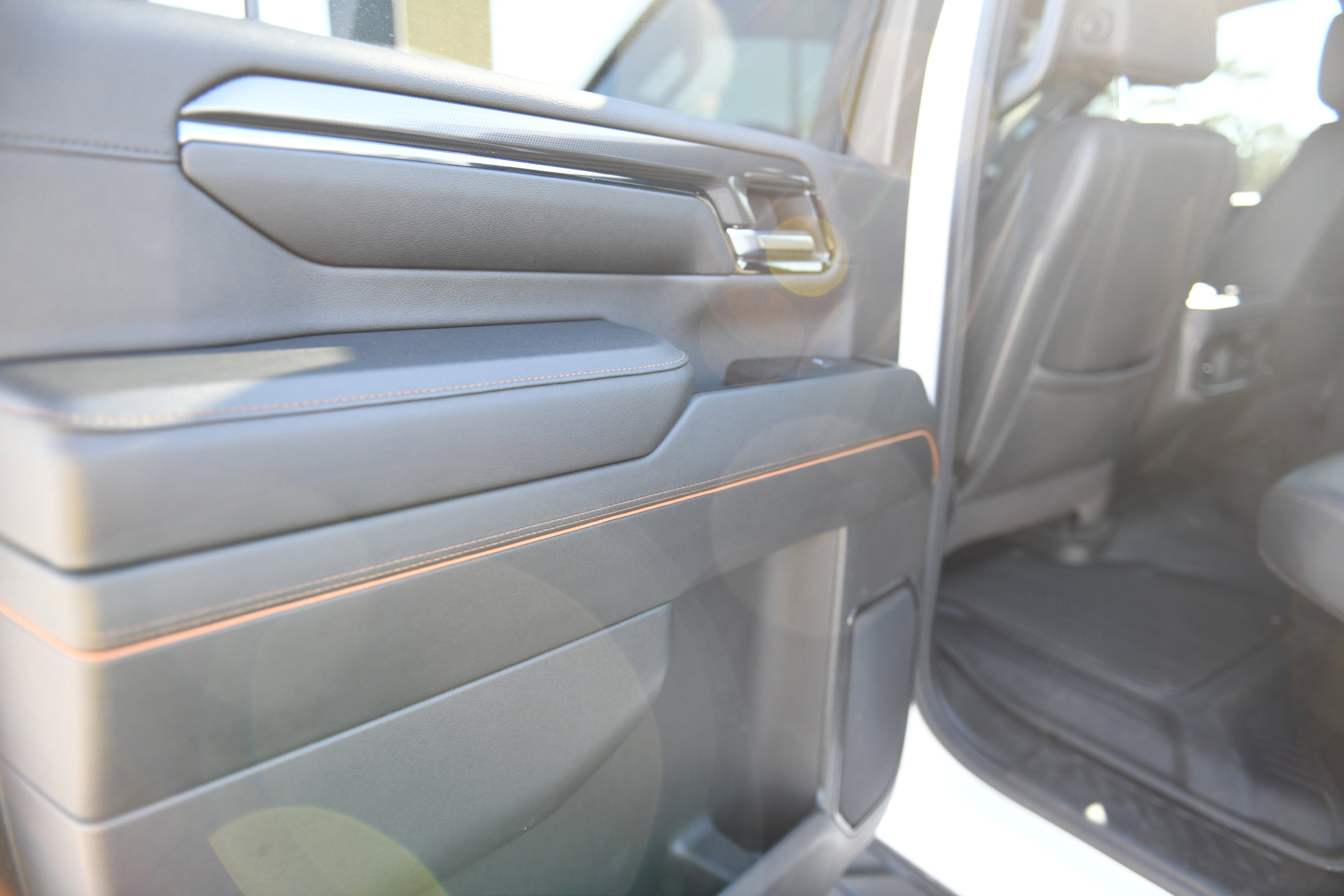 Used 2024 GMC Sierra 2500 AT4 w/ Technology Package image 22