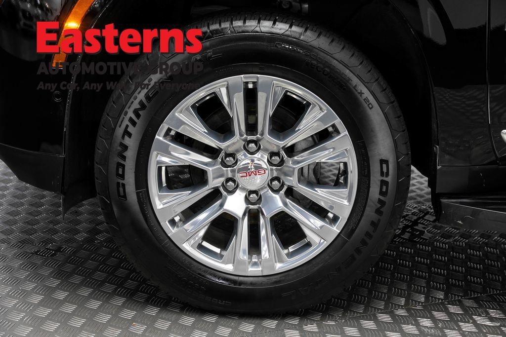 Used 2025 GMC Yukon XL Denali AWD/4WD image 35