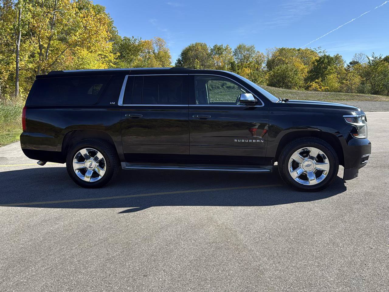Used 2015 Chevrolet Suburban LTZ AWD/4WD image 4