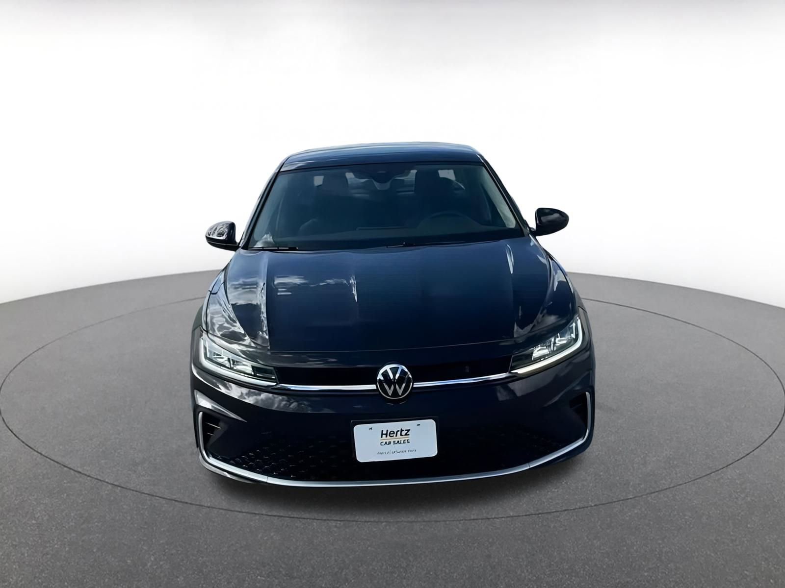 Used 2025 Volkswagen Jetta SE image 4