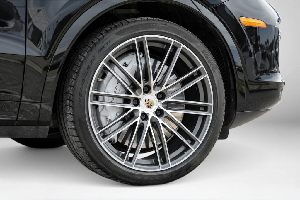 Used 2020 Porsche Cayenne Turbo image 66