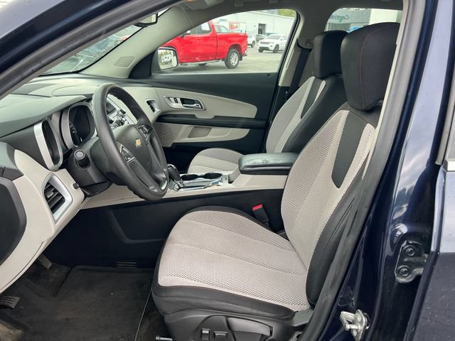 Used 2017 Chevrolet Equinox LS FWD image 3