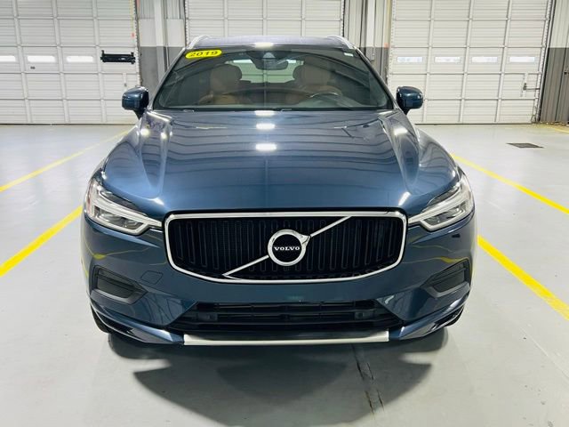 Used 2019 Volvo XC60 T5 Momentum w/ Premium Package FWD image 12