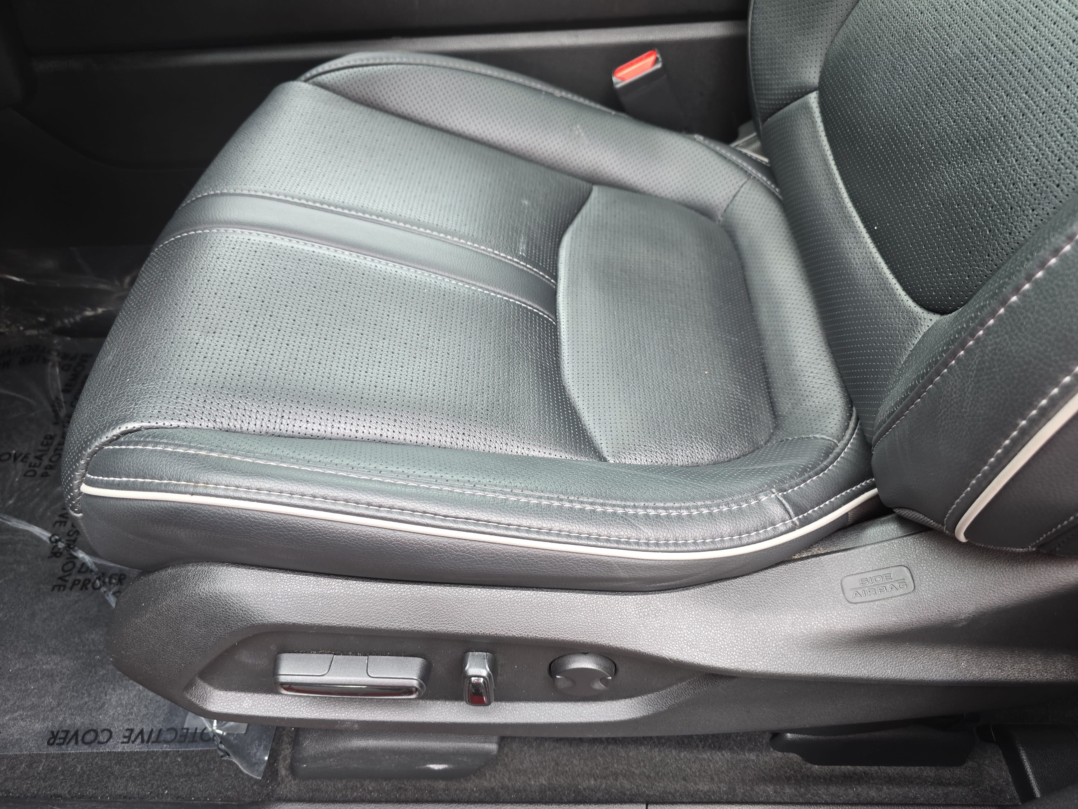 Used 2023 Honda Pilot Elite image 30
