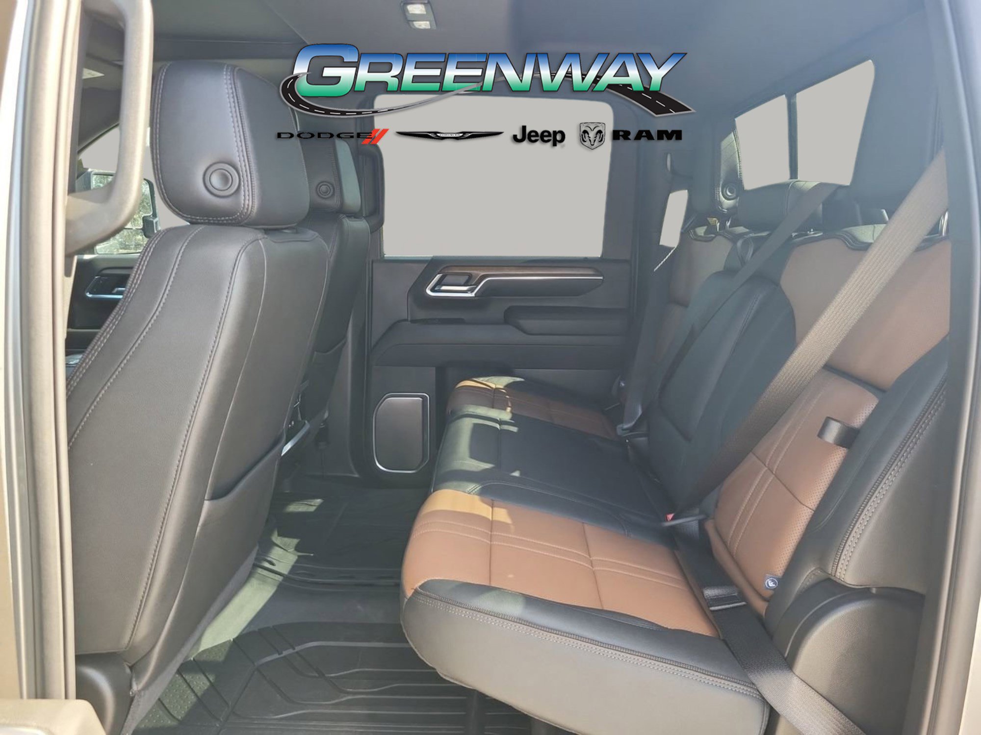 Used 2025 Chevrolet Silverado 2500 High Country w/ High Country Premium Package image 16