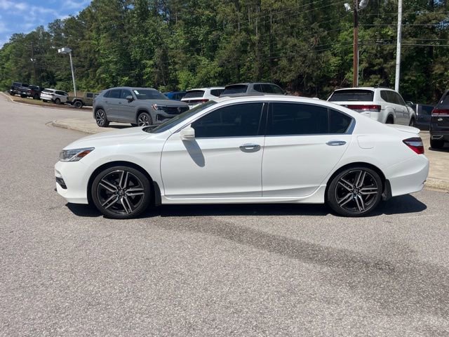 Used 2017 Honda Accord Touring image 37