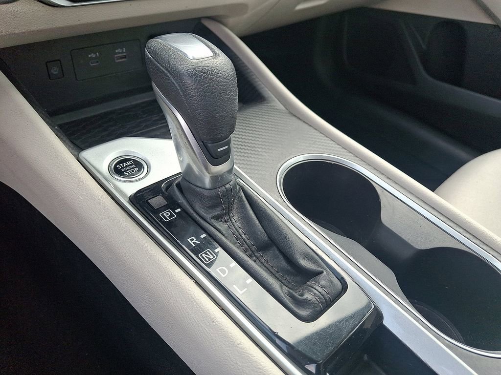 Used 2025 Nissan Altima 2.5 SV w/ SV Special Edition Package image 16