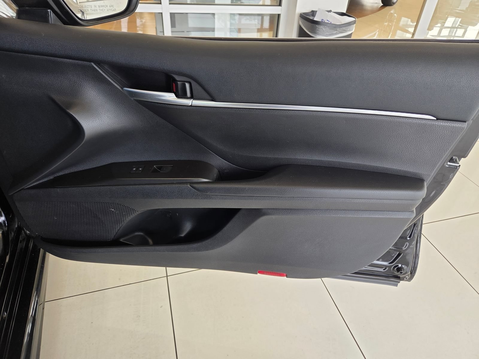Used 2024 Toyota Camry SE FWD image 19