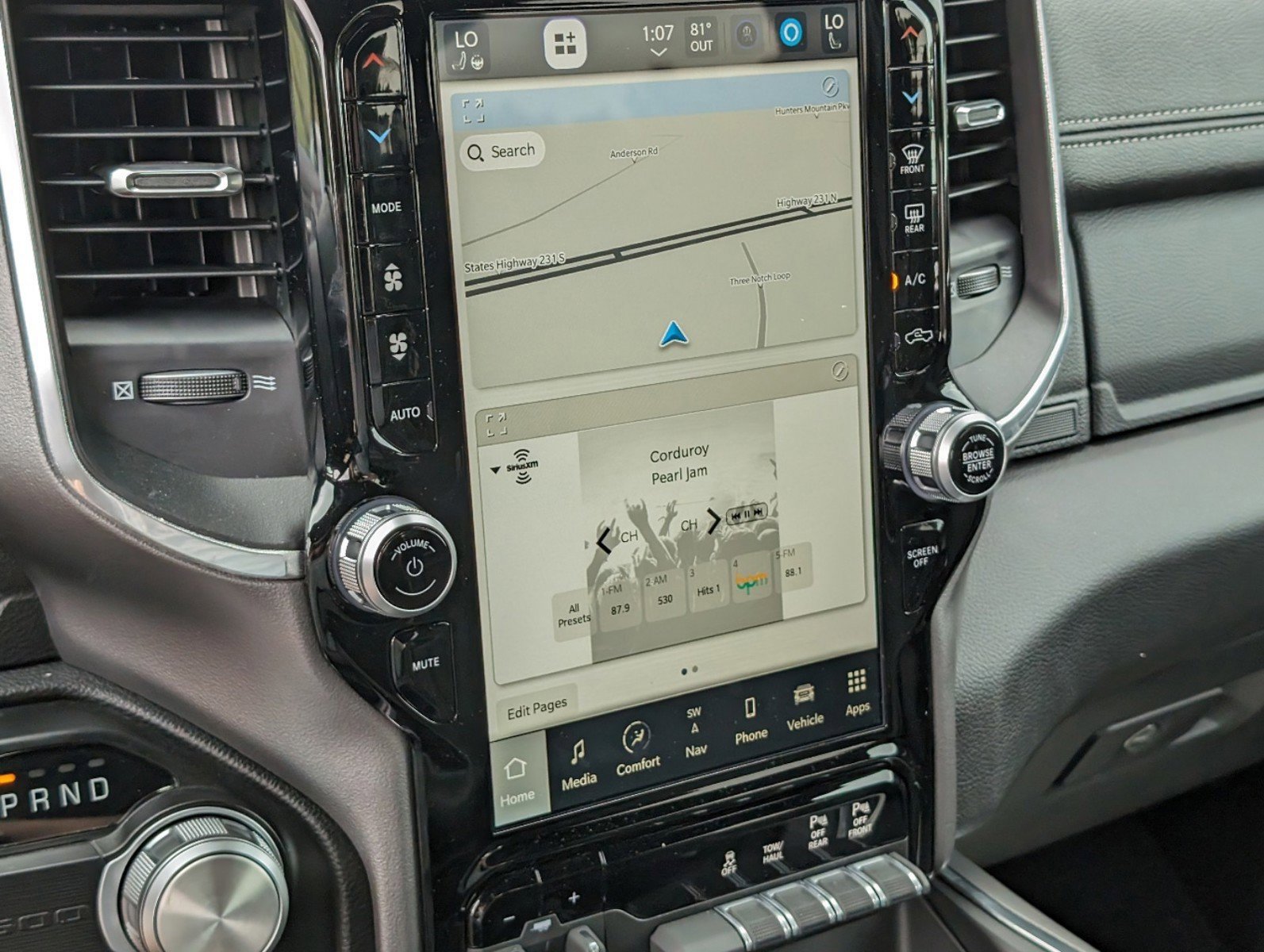 New 2023 RAM 1500 Laramie image 25