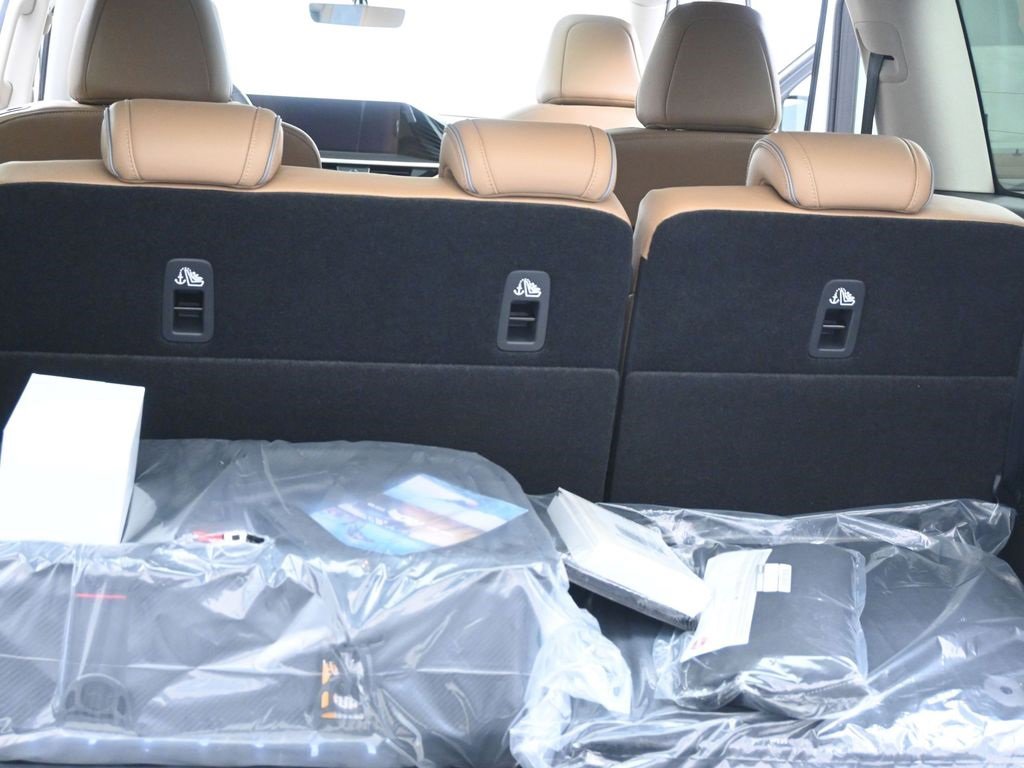 New 2026 INFINITI QX80 Luxe image 23