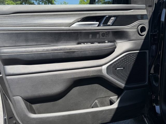 Used 2024 Jeep Wagoneer Series III AWD/4WD image 13
