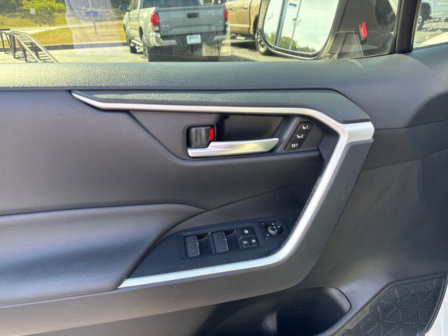 Used 2022 Toyota RAV4 XLE Premium FWD image 19