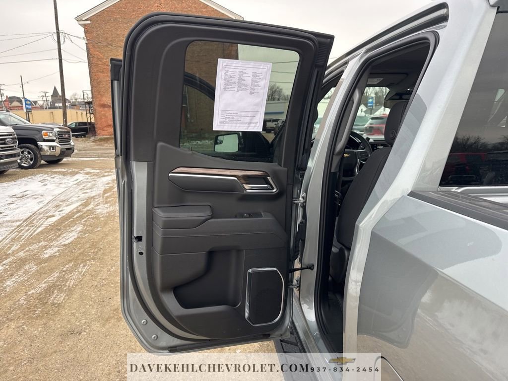 Used 2025 Chevrolet Silverado 1500 LT image 33