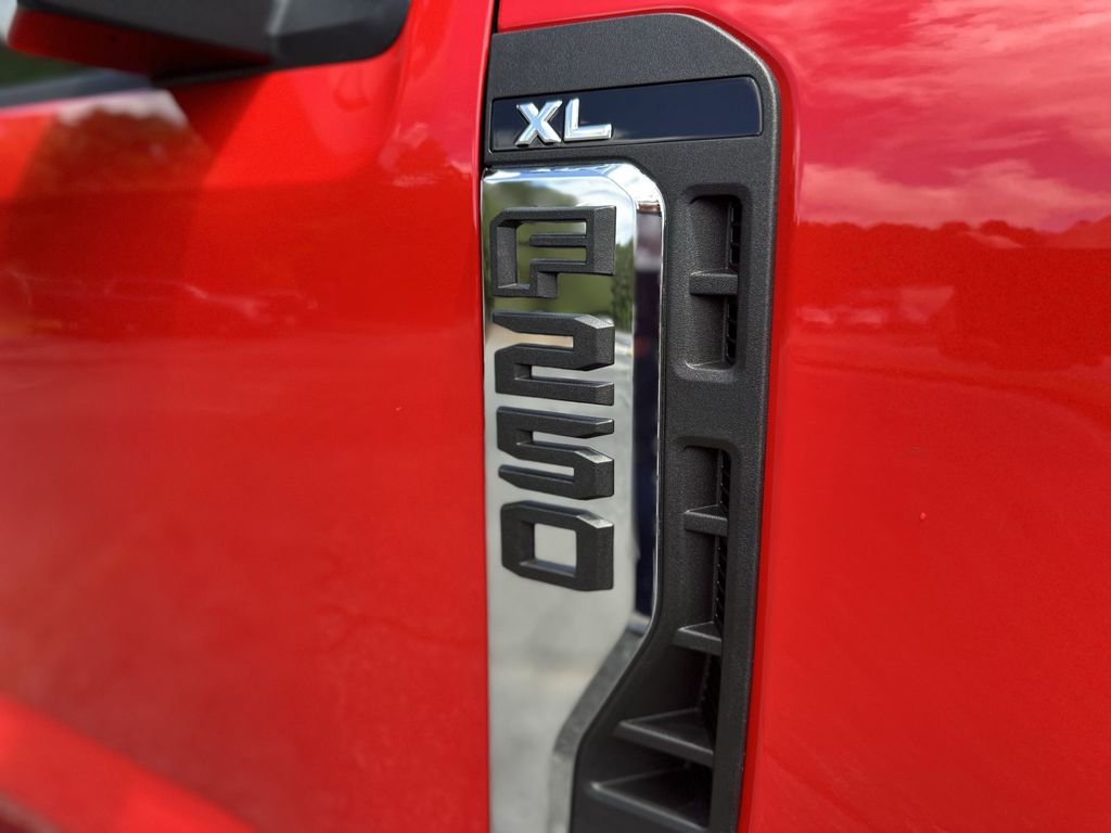 New 2025 Ford F250 XL w/ XL Chrome Package image 12