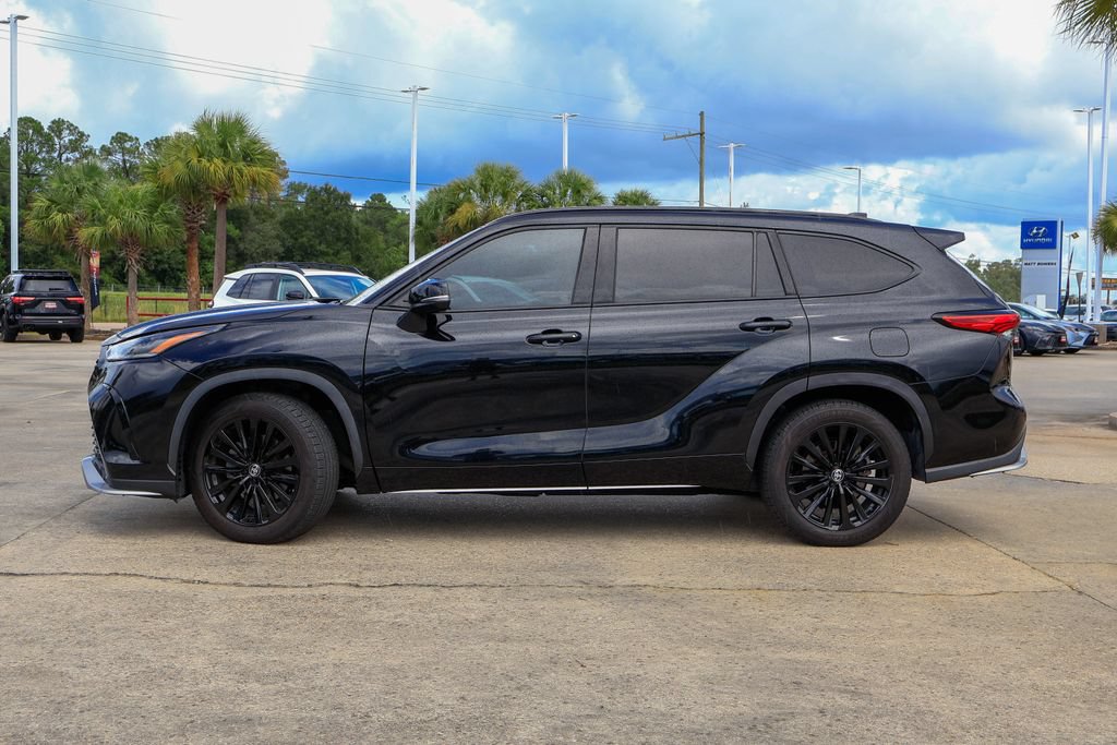 Used 2023 Toyota Highlander XSE FWD image 29