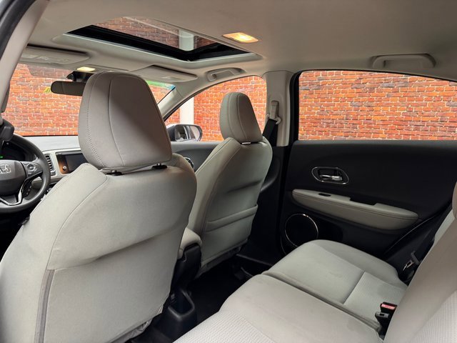 Used 2019 Honda HR-V EX image 23