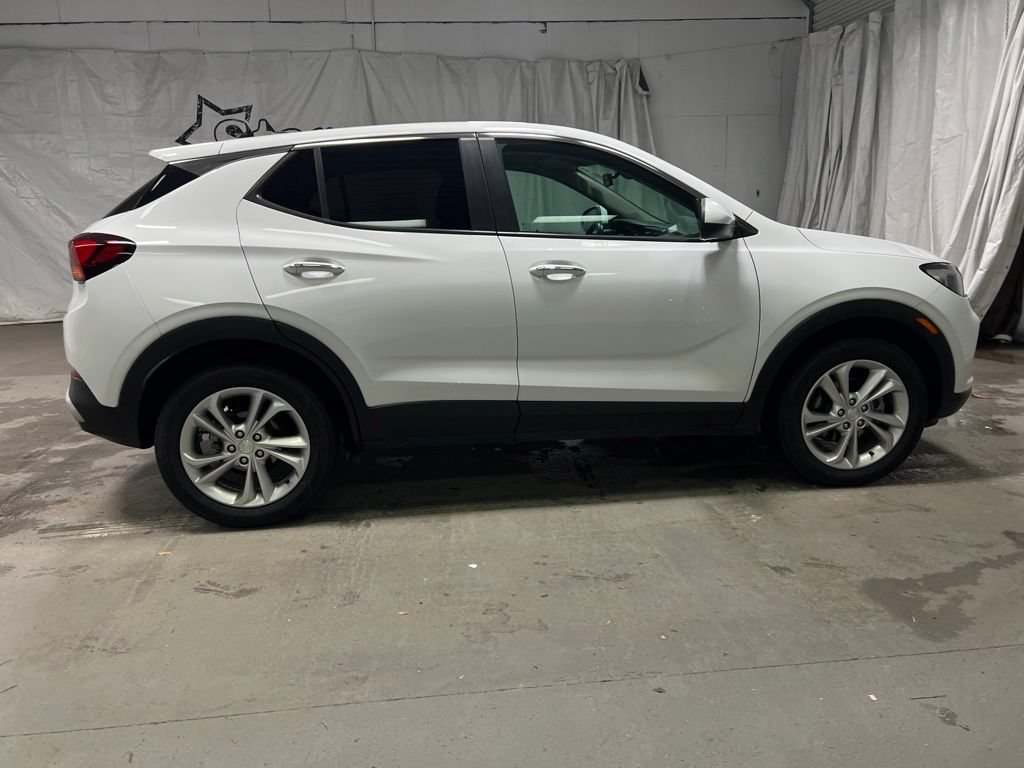 Used 2023 Buick Encore GX Preferred w/ Cold Weather Comfort Package AWD/4WD image 8