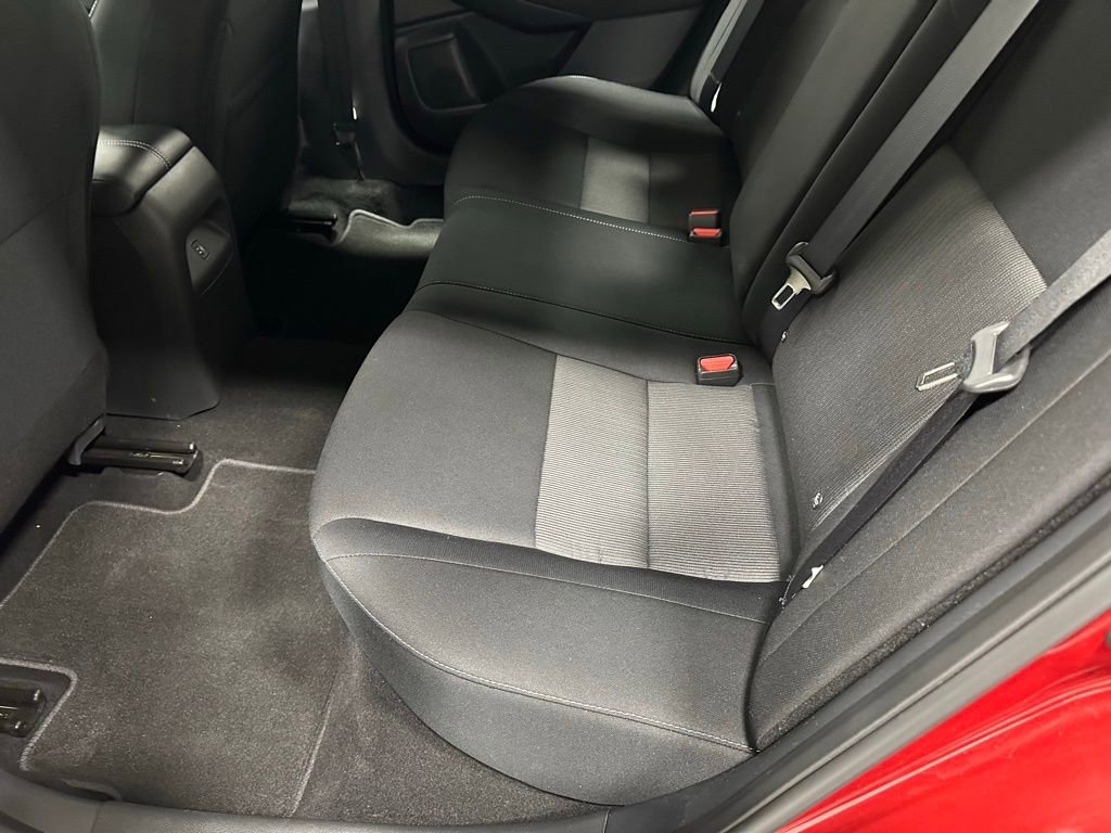 Used 2025 Nissan Sentra SV image 41