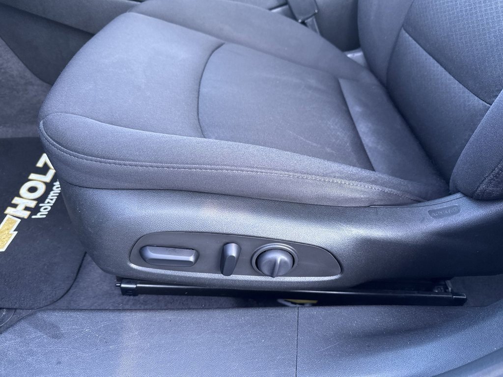 Certified 2023 Chevrolet Malibu LT image 9