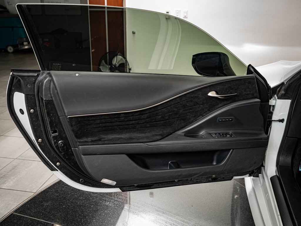 Used 2023 Lexus LC 500 Coupe w/ Performance Package image 29