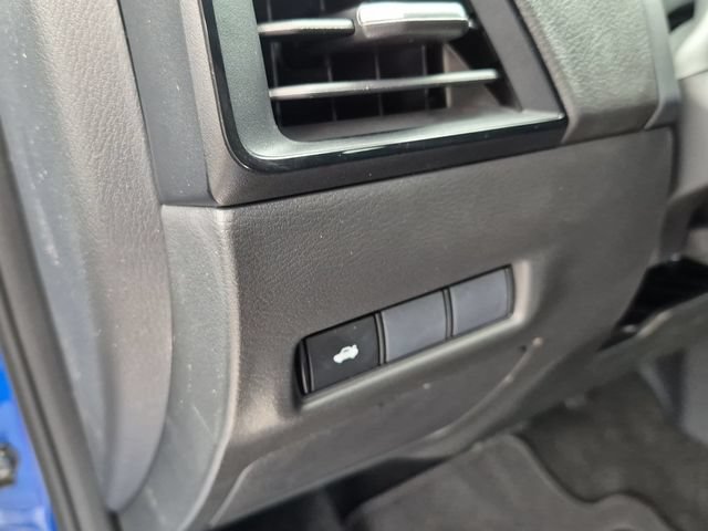 New 2026 Nissan Sentra SR w/ Floor Mat Package FWD image 17