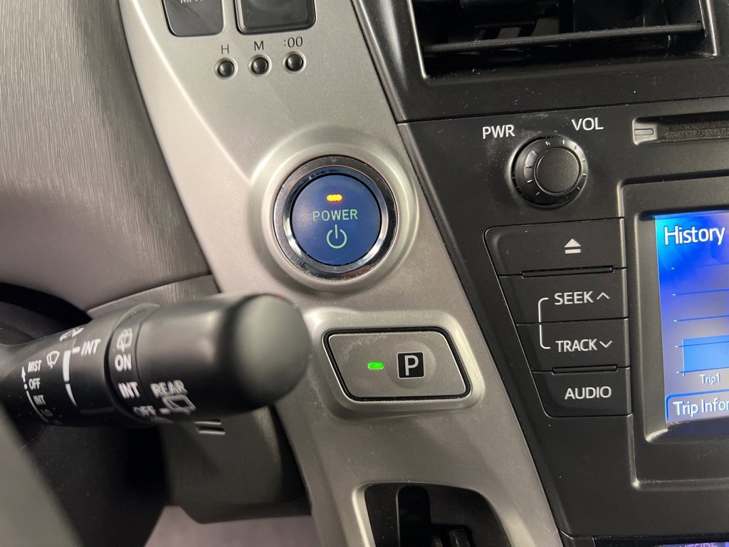 Used 2014 Toyota Prius V Three image 16