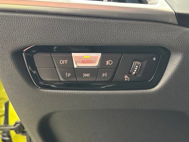 Used 2025 BMW M2 w/ Lighting Package RWD image 10