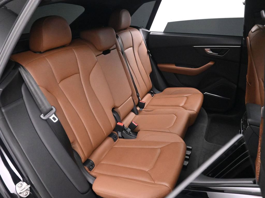 Used 2019 Audi Q8 Prestige w/ Year 1 Package image 19