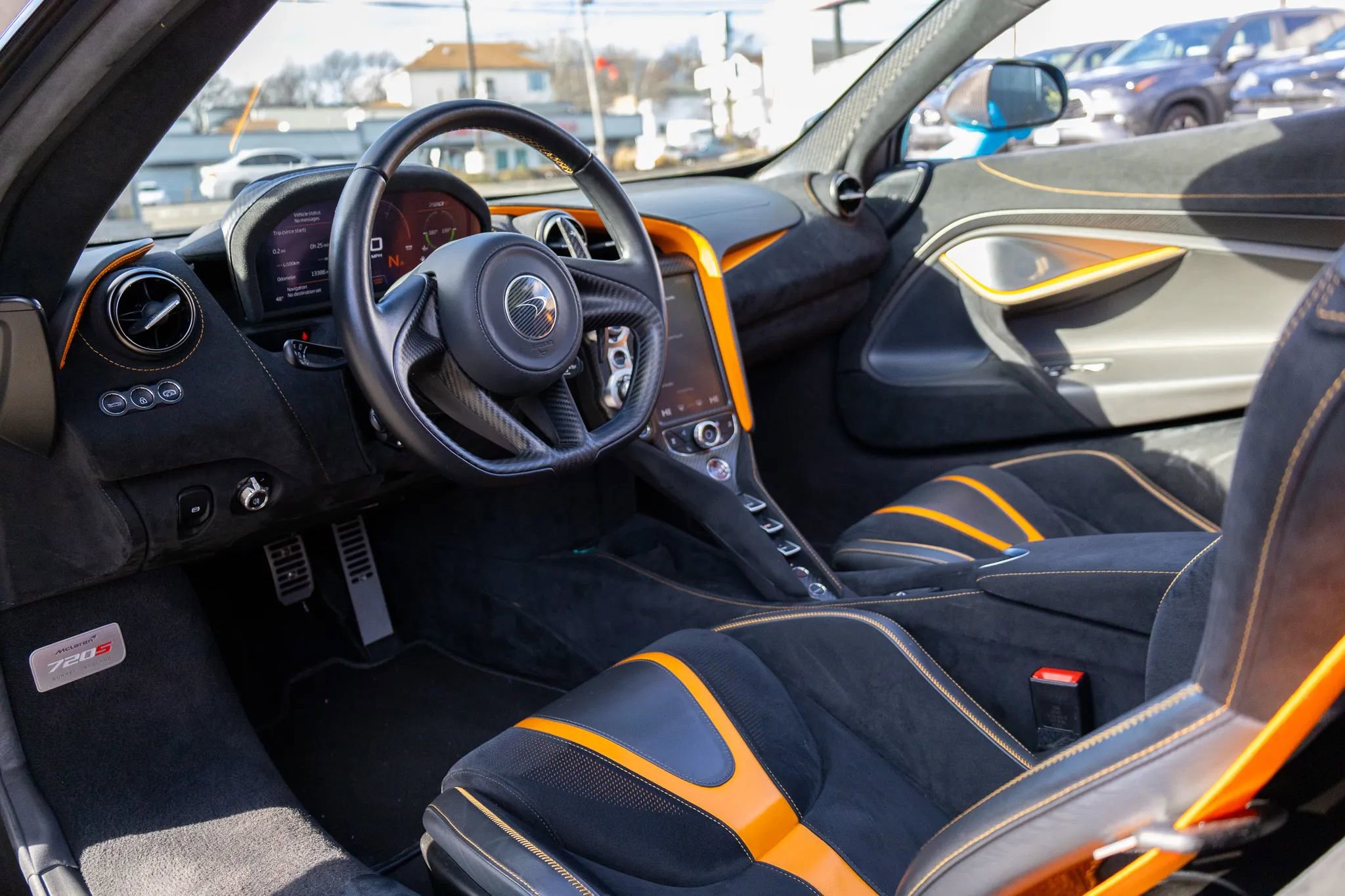 Used 2022 McLaren 720S Spider image 51