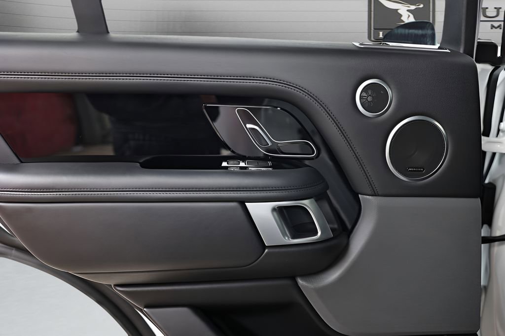 Used 2022 Land Rover Range Rover P525 Westminster Edition image 56