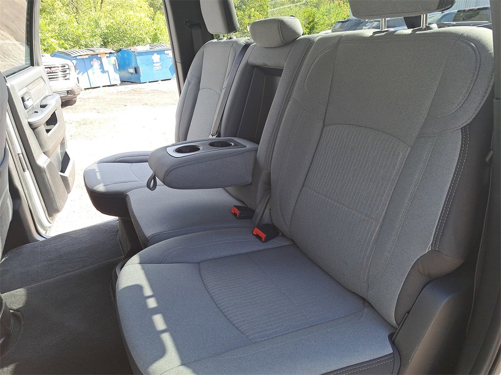 Used 2024 RAM 3500 Big Horn image 13