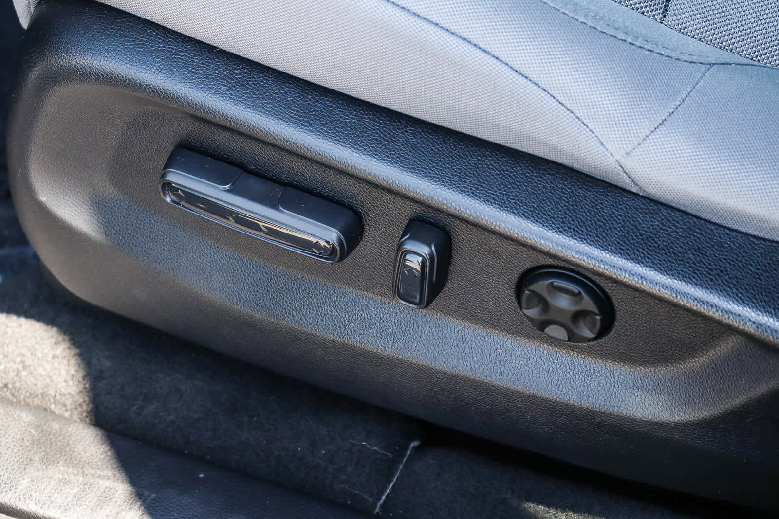 Used 2018 Honda CR-V EX image 25
