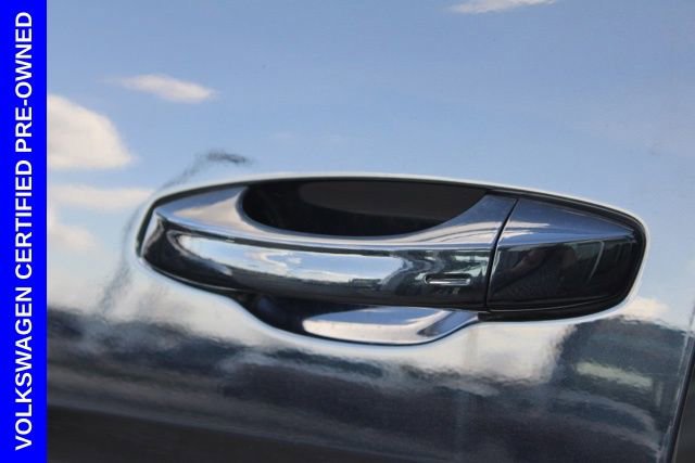 Used 2023 Volkswagen Atlas Cross Sport SE image 16