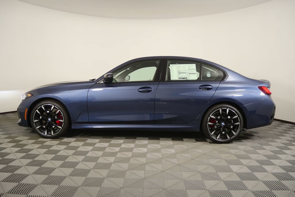 Used 2026 BMW 330i Sedan w/ M Sport Package RWD image 2