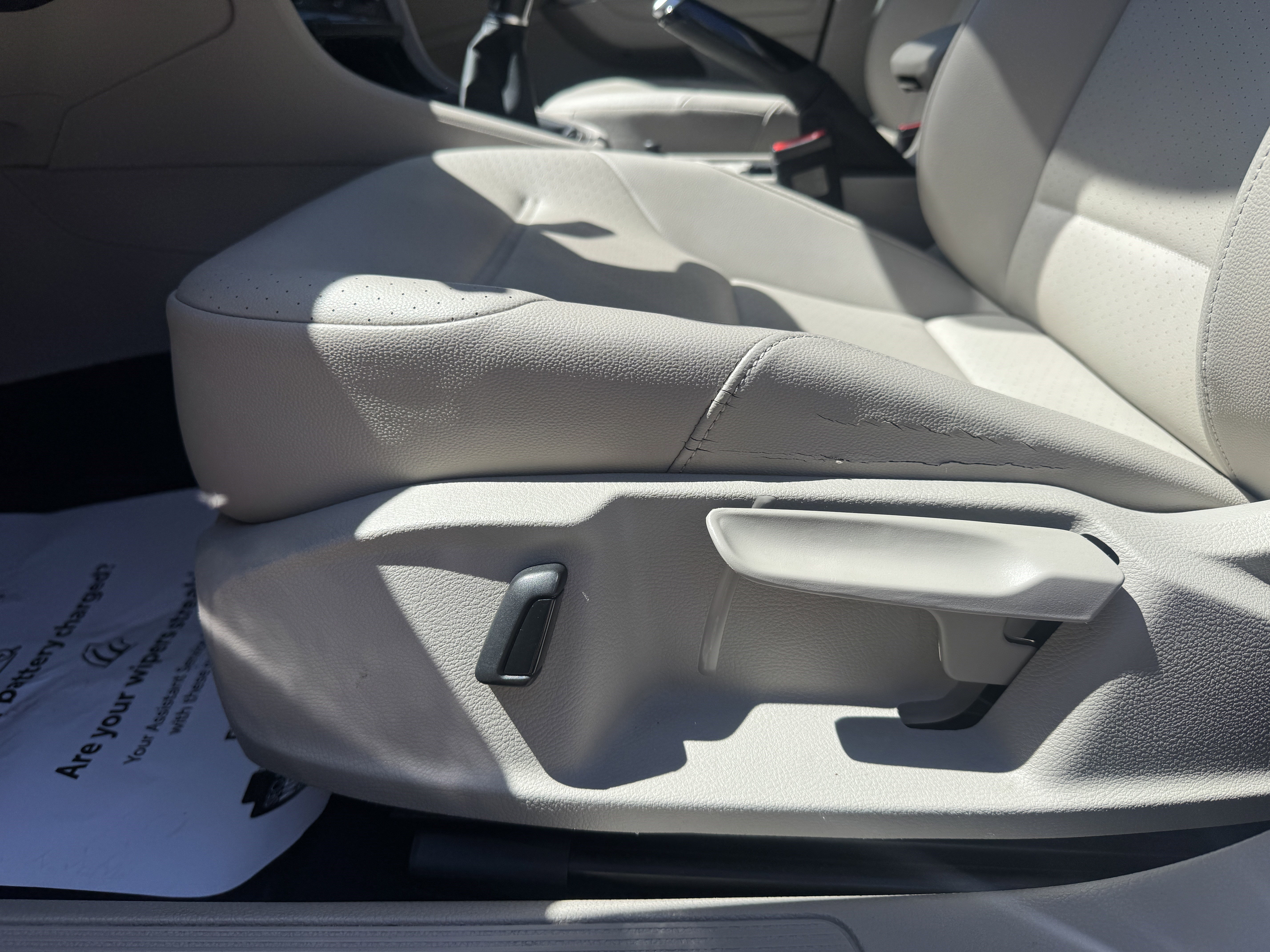 Used 2017 Volkswagen Golf Alltrack SE AWD/4WD image 12