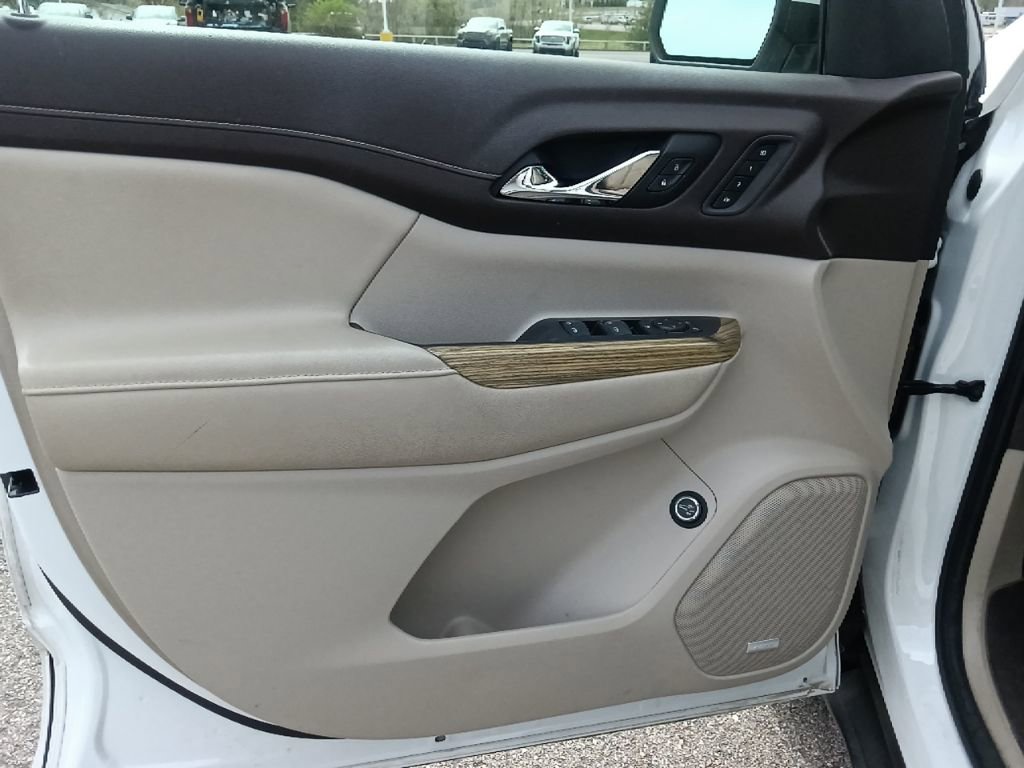 Used 2019 GMC Acadia Denali w/ Technology Package image 11