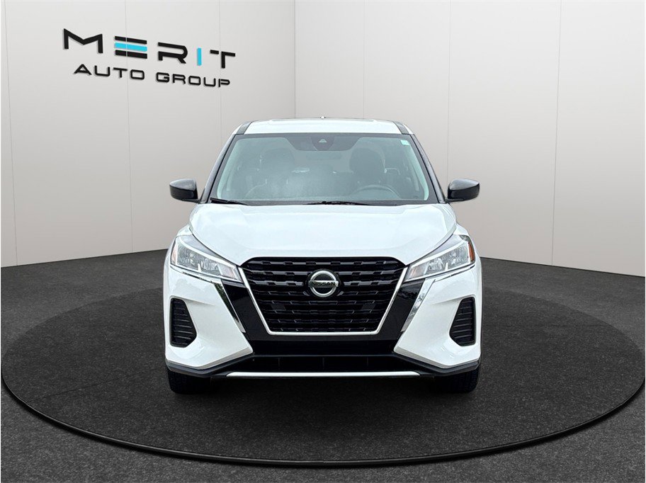 Used 2021 Nissan Kicks S FWD image 3