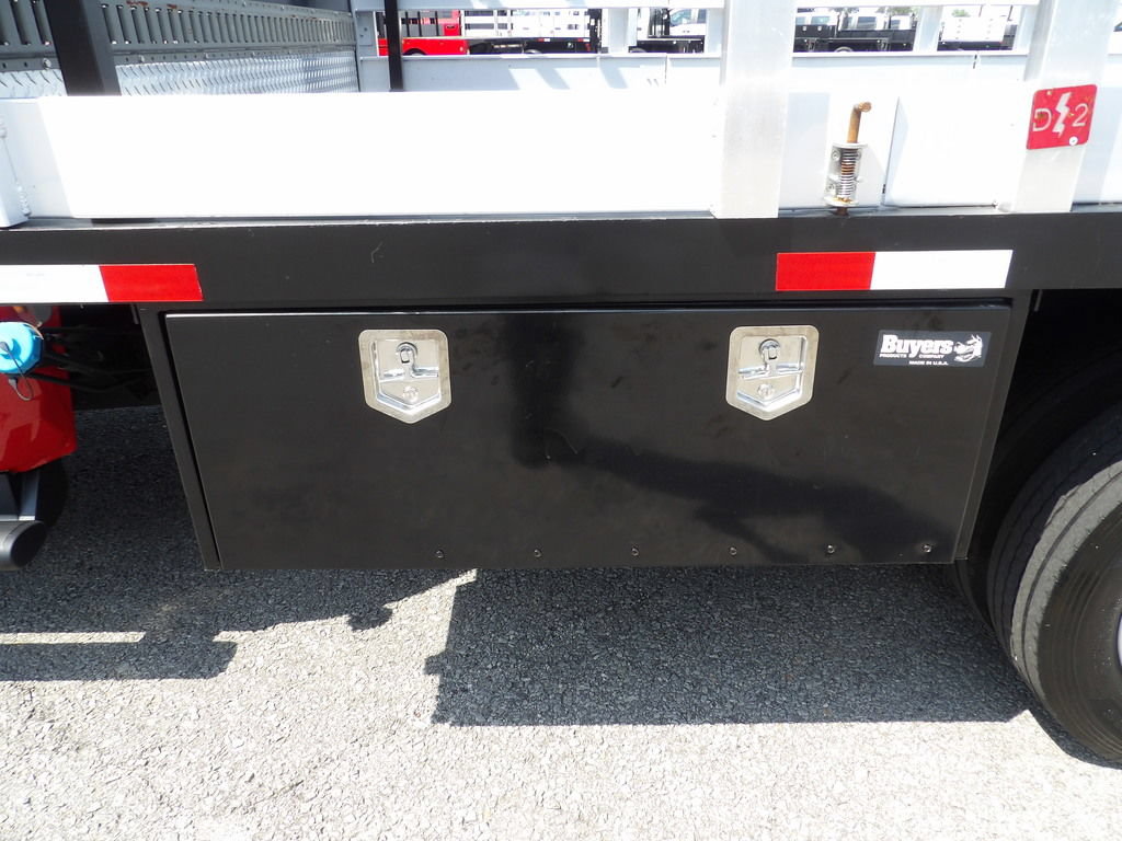 Used 2021 RAM 5500 Tradesman w/ Chrome Appearance Group RWD image 46