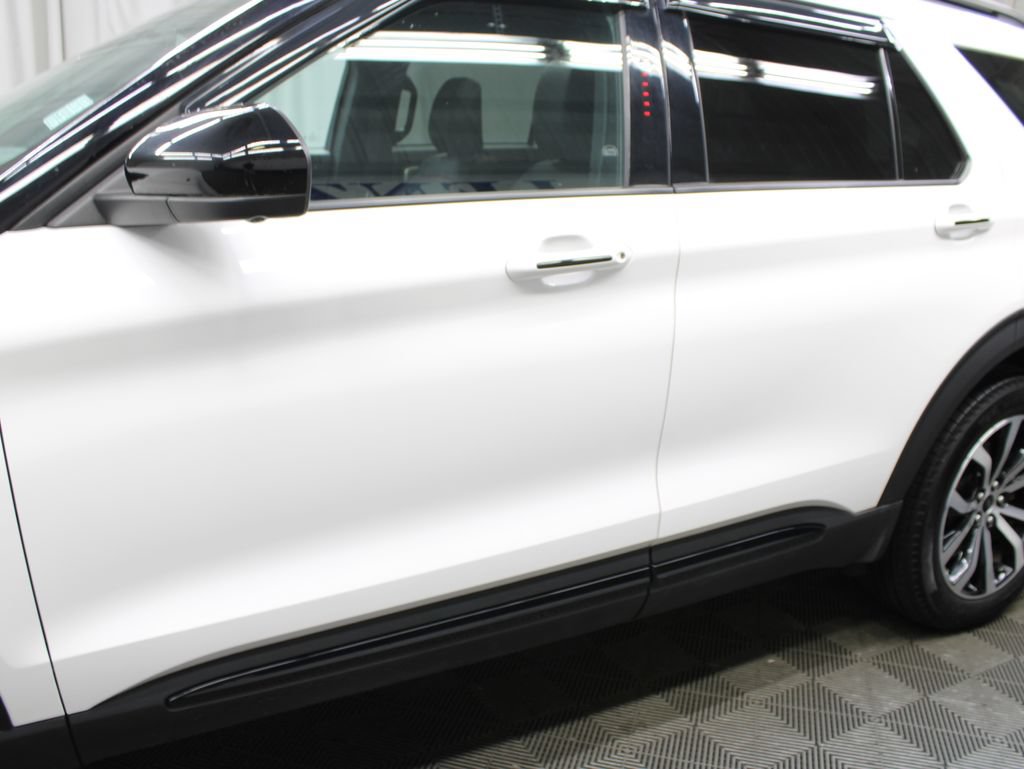 Used 2023 Ford Explorer ST-Line AWD/4WD image 47