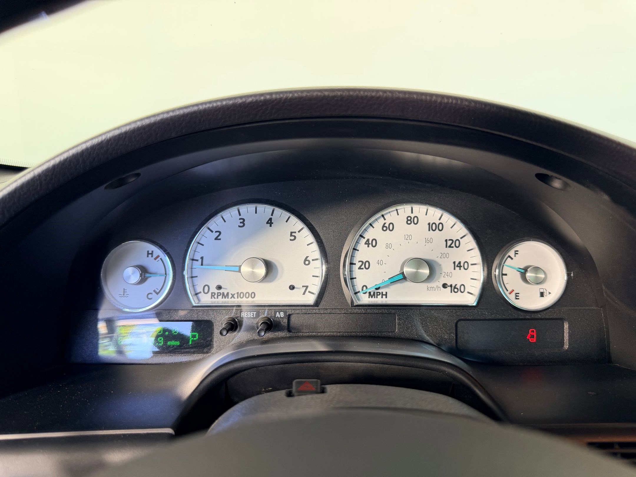 Used 2003 Ford Thunderbird RWD image 17