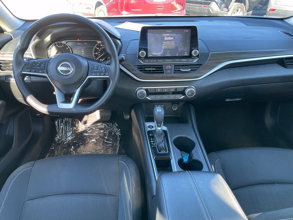 Certified 2024 Nissan Altima 2.5 SV FWD image 11