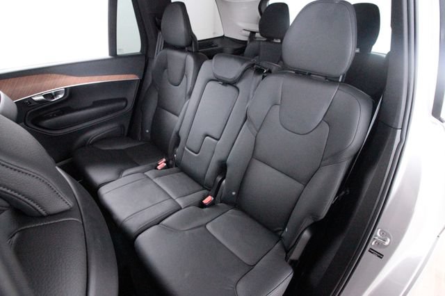 Certified 2025 Volvo XC90 B5 Plus w/ Protection Package Premier AWD/4WD image 33