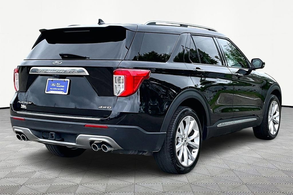 Certified 2023 Ford Explorer Platinum w/ Technology Package AWD/4WD image 2