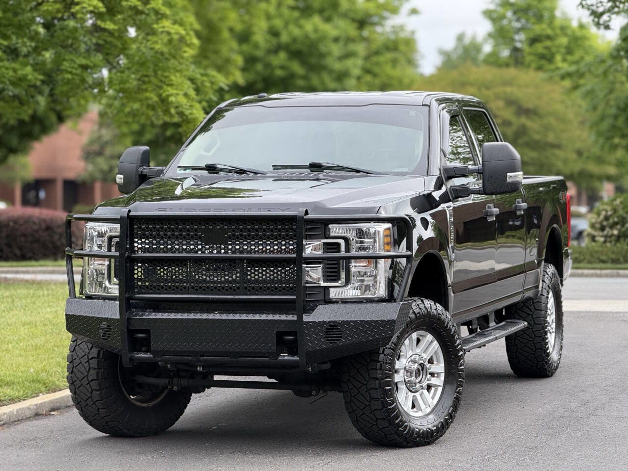 Used 2019 Ford F250 XLT AWD/4WD image 1