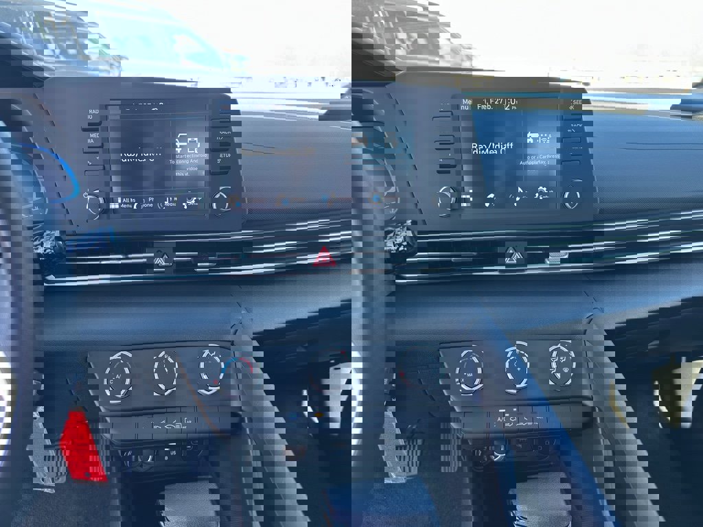 New 2026 Hyundai Elantra SE image 18