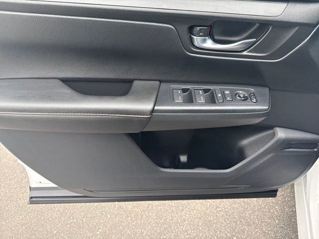 Certified 2025 Honda CR-V Sport image 9