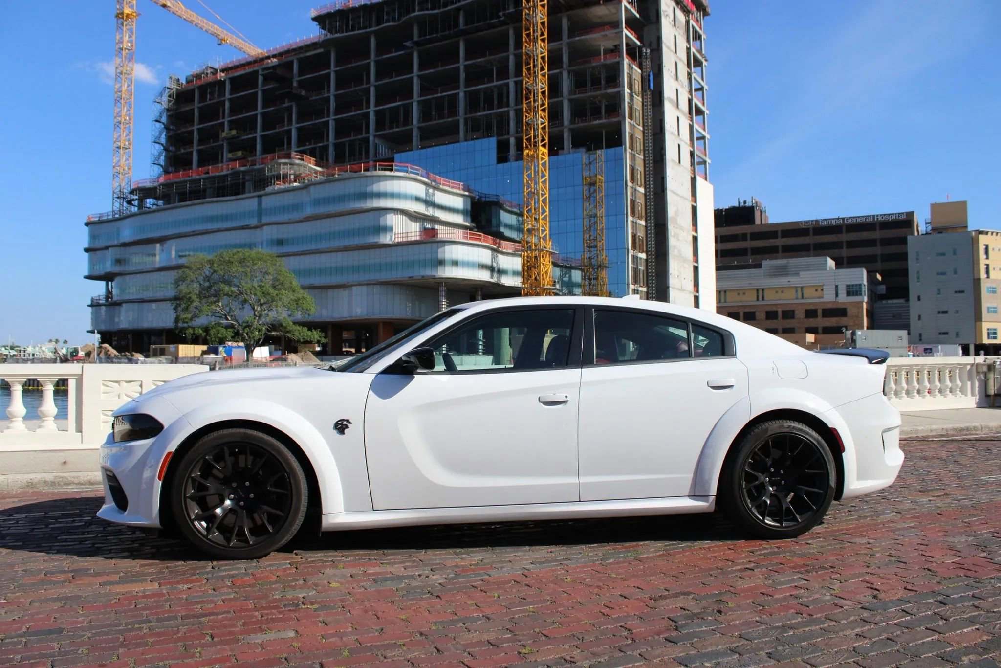Used 2023 Dodge Charger SRT Hellcat w/ Harman/Kardon Audio Group image 2