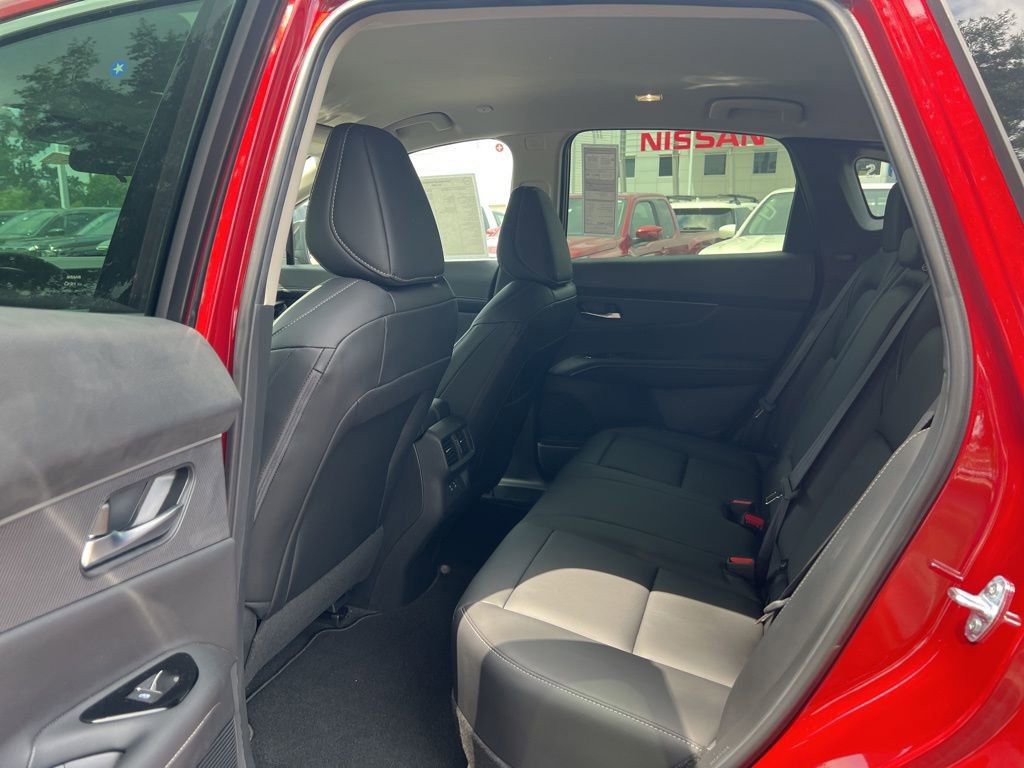 New 2025 Nissan Murano SV image 18