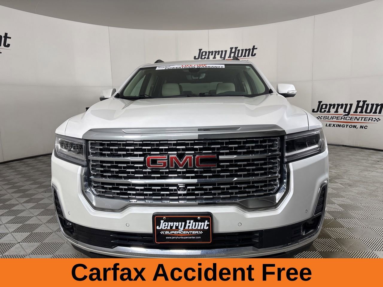 Used 2023 GMC Acadia Denali w/ Denali Ultimate Package image 3